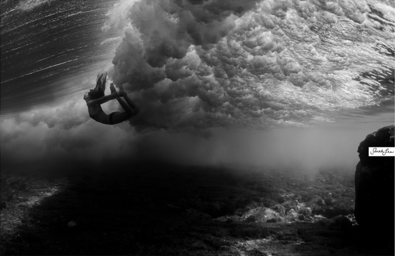 Illustration for article titled The beautiful and surreal sensuality of Sarah Lee's underwater photos